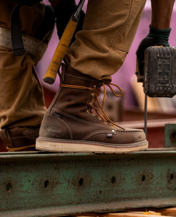 Men's Liberty 8 Waterproof Boot (Carbon Toe) | Chestnut/Gum