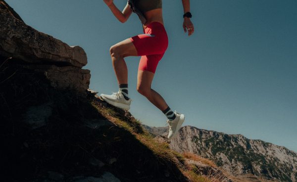 Women's Roam Trail Running Shoe | Star White/Vapor